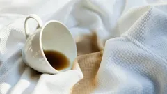 Effectieve tips om koffievlekken uit kleding te verwijderen